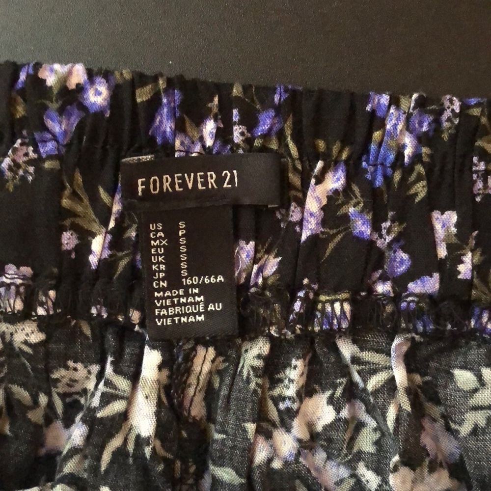 Shorts - Picture 2 of 2